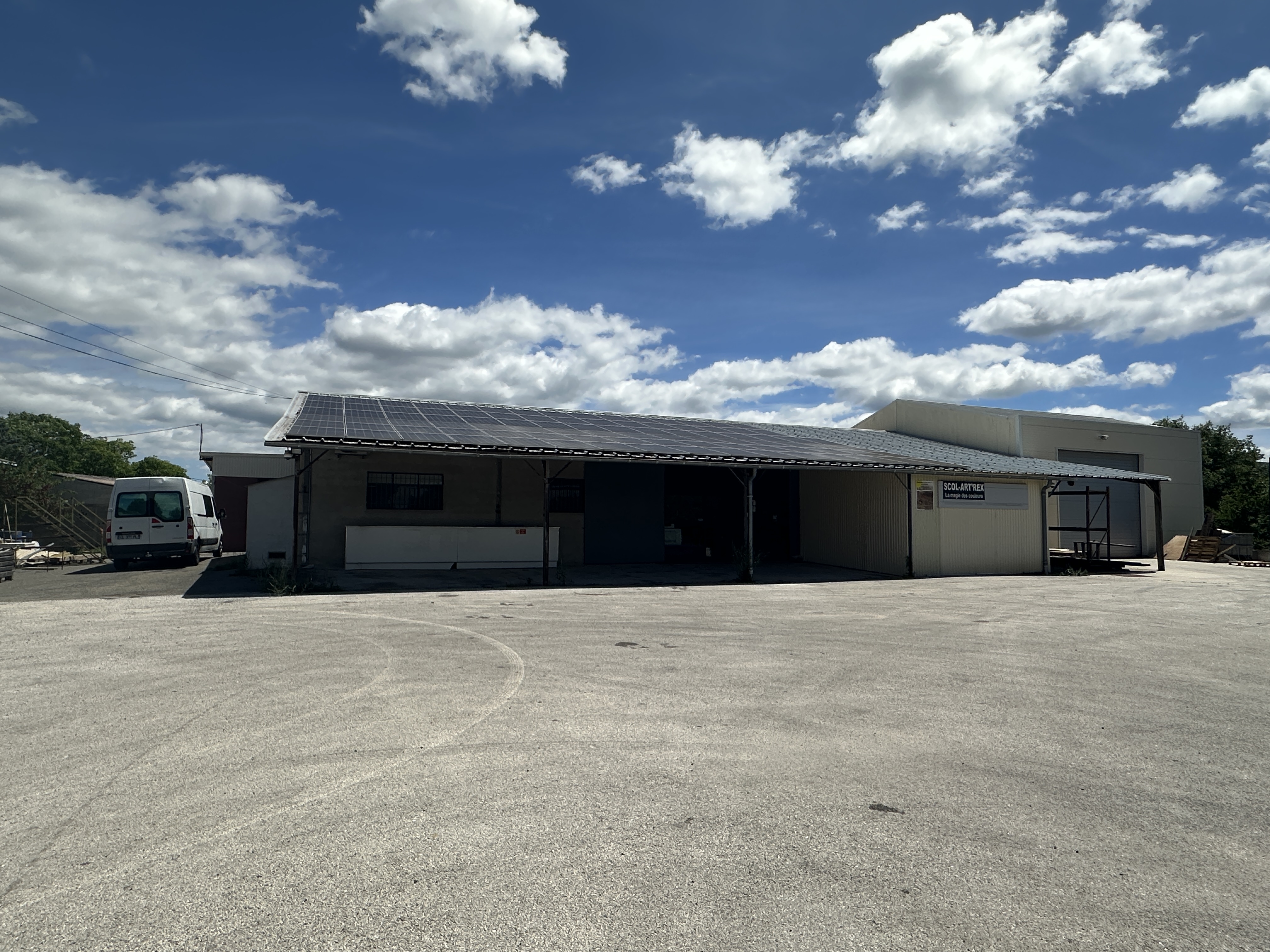 Façade du centre Logistock